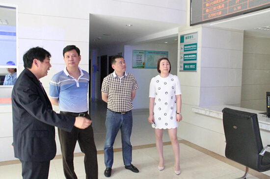 市国土资源局局长祝健来我中心视察指导工作